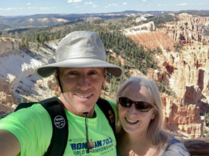 Selfie de Mike et Marla dans le désert à Utah